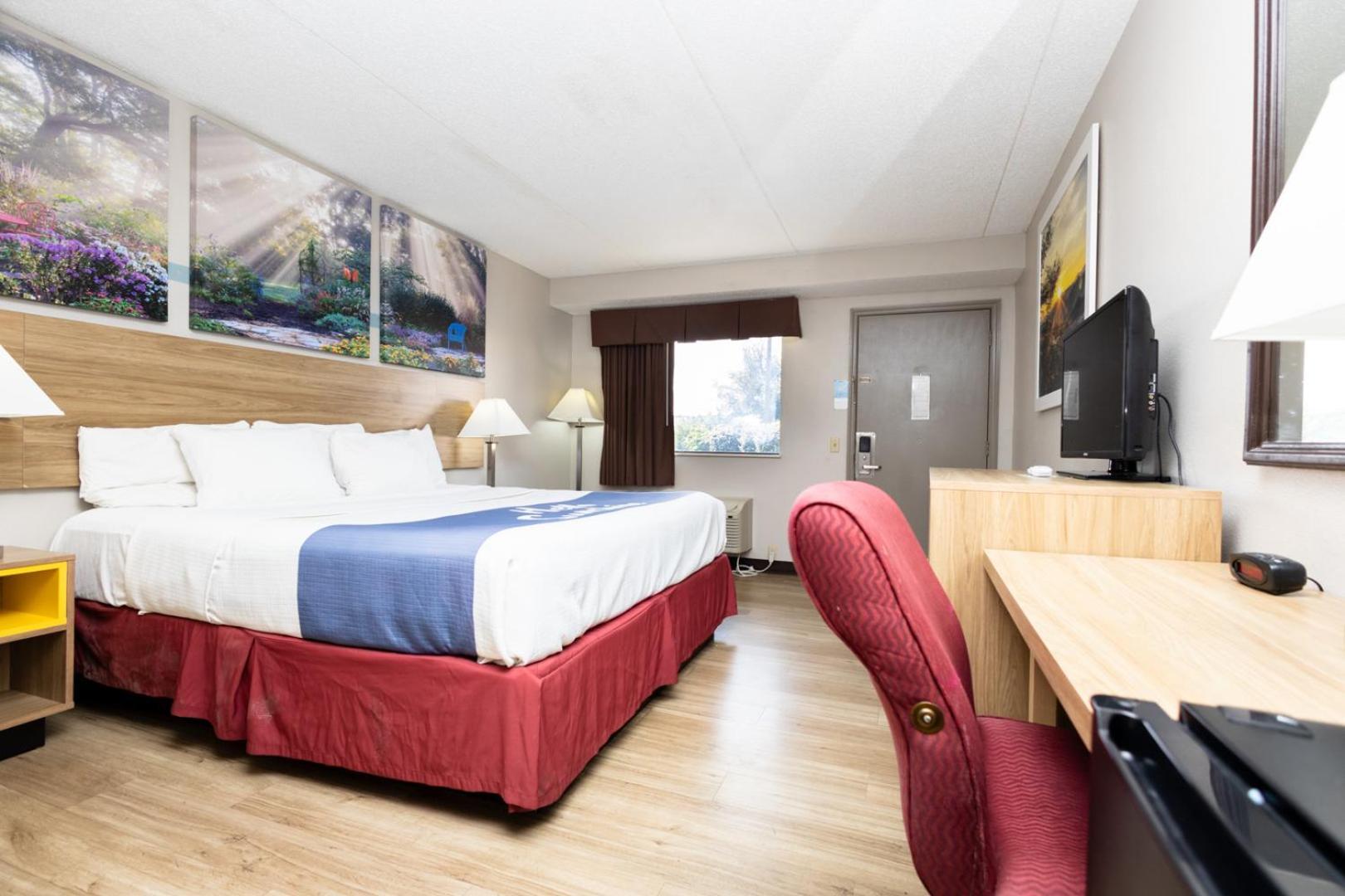 Days Inn By Wyndham Dayton Huber Heights Northeast Экстерьер фото