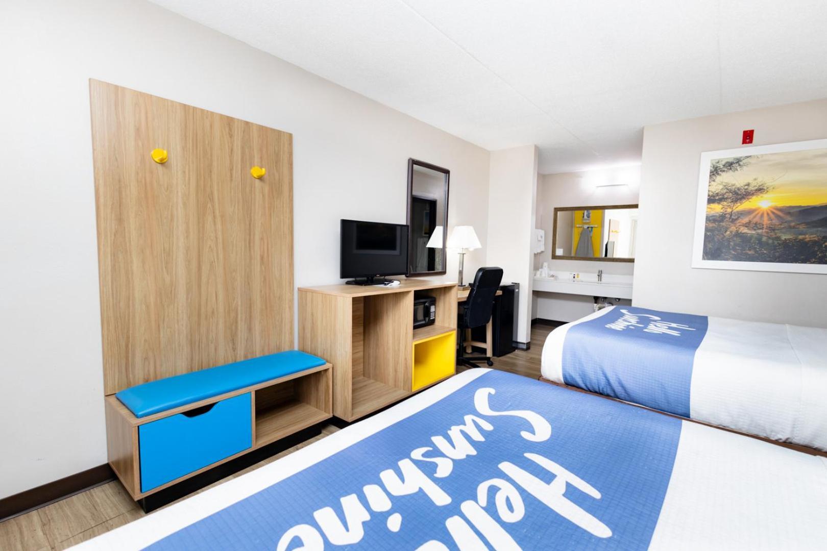 Days Inn By Wyndham Dayton Huber Heights Northeast Экстерьер фото